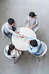 外媒评最值得游玩的31款开放世界游戏 《巫师3》等